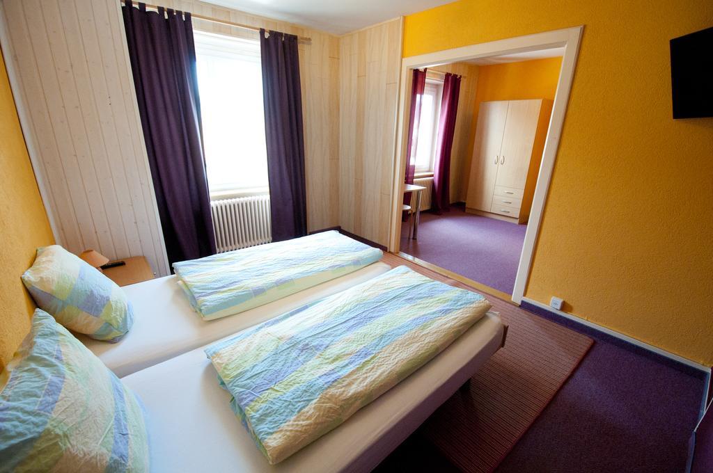 Hotel Bellavista "Bellevue" Saignelégier المظهر الخارجي الصورة