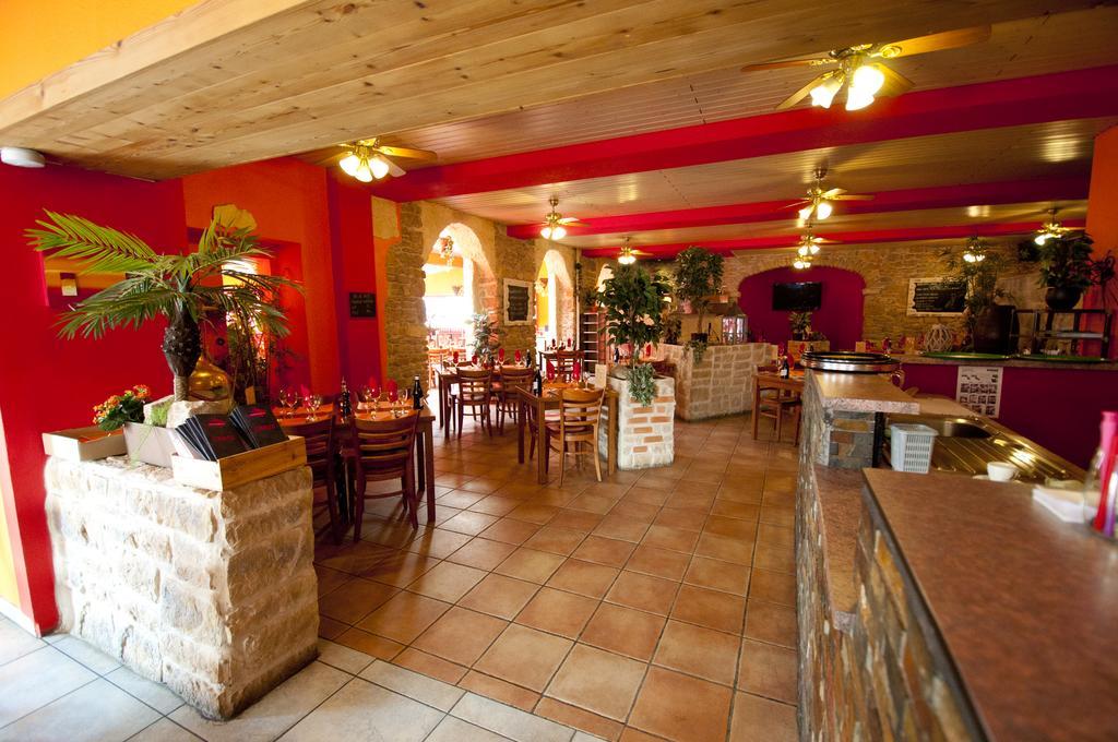 Hotel Bellavista "Bellevue" Saignelégier المظهر الخارجي الصورة